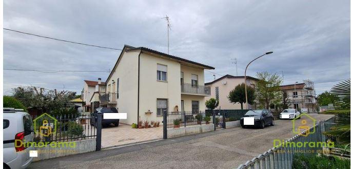 casa indipendente in vendita a Bagnacavallo in zona Masiera