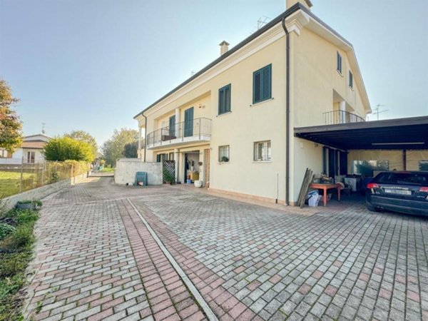 casa indipendente in vendita a Bagnacavallo