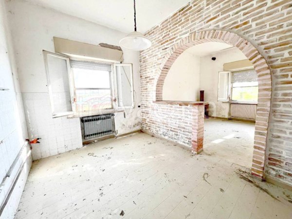 casa indipendente in vendita a Bagnacavallo in zona Villanova