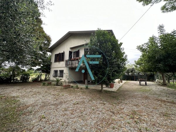 casa indipendente in vendita a Bagnacavallo in zona Glorie