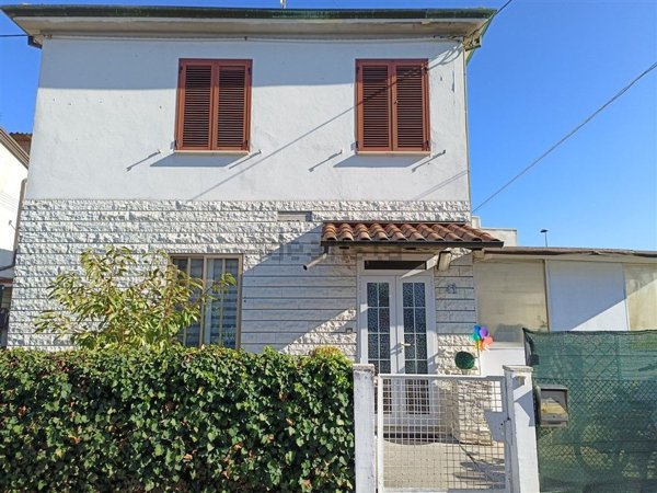 casa indipendente in vendita a Bagnacavallo