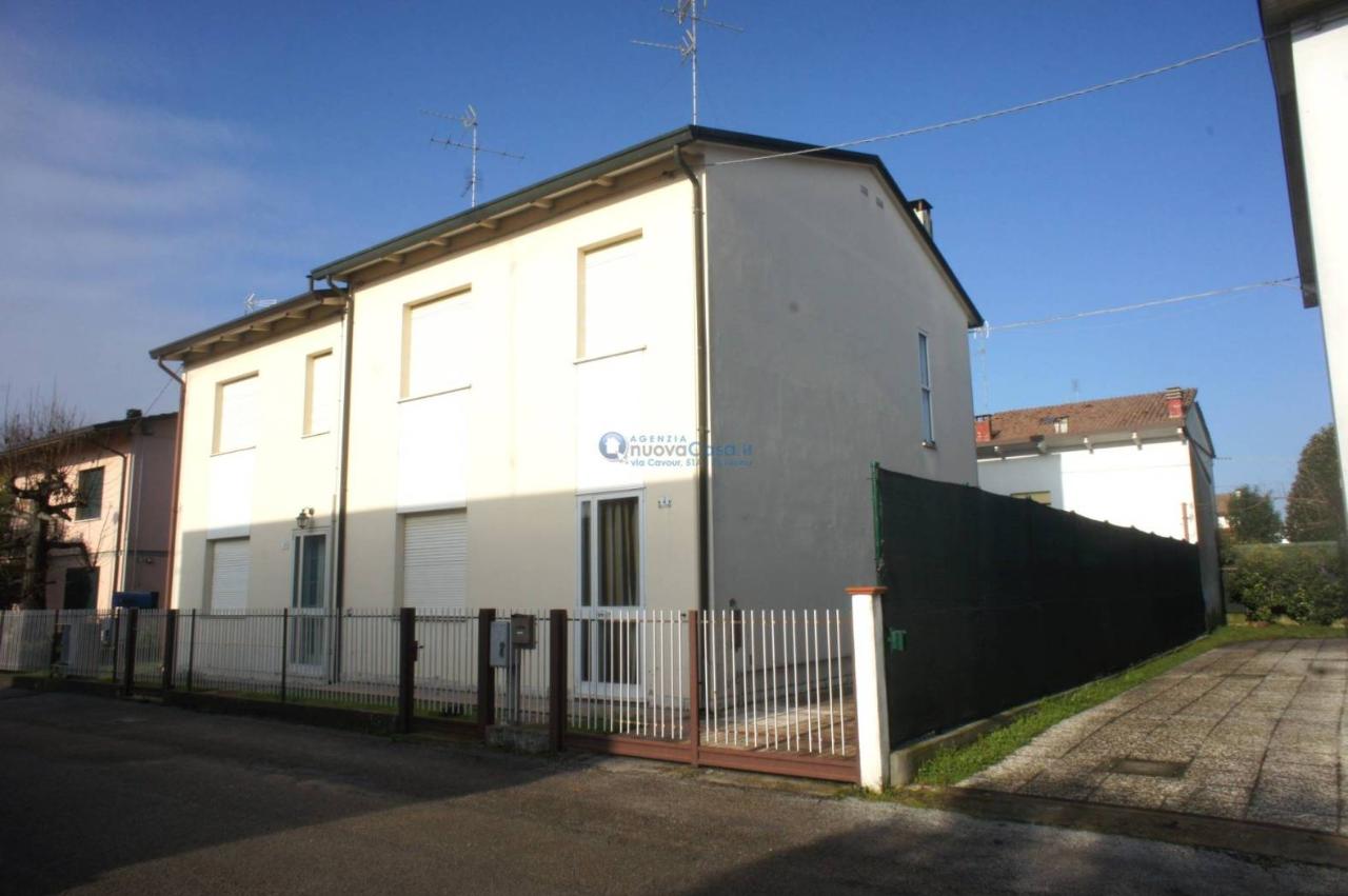 casa indipendente in vendita a Bagnacavallo in zona Villanova