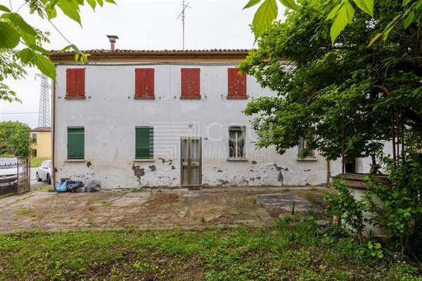 casa indipendente in vendita a Bagnacavallo