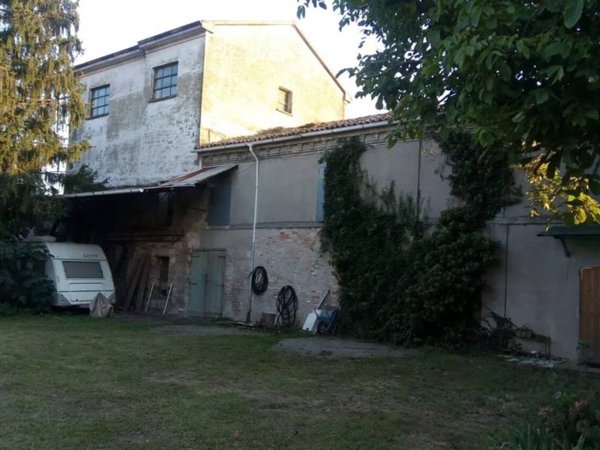 casa indipendente in vendita a Bagnacavallo