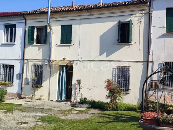 casa indipendente in vendita a Bagnacavallo in zona Villanova