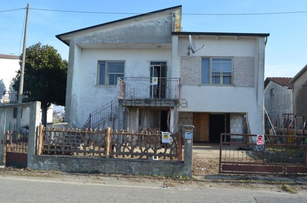 casa indipendente in vendita a Bagnacavallo in zona Rossetta