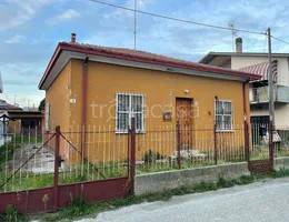 appartamento in vendita a Bagnacavallo in zona Glorie