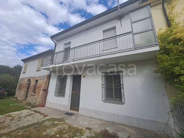 casa indipendente in vendita a Bagnacavallo in zona Masiera