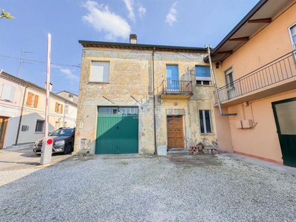 casa indipendente in vendita a Bagnacavallo in zona Villanova