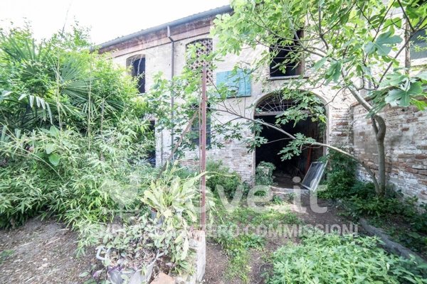 casa indipendente in vendita a Bagnacavallo