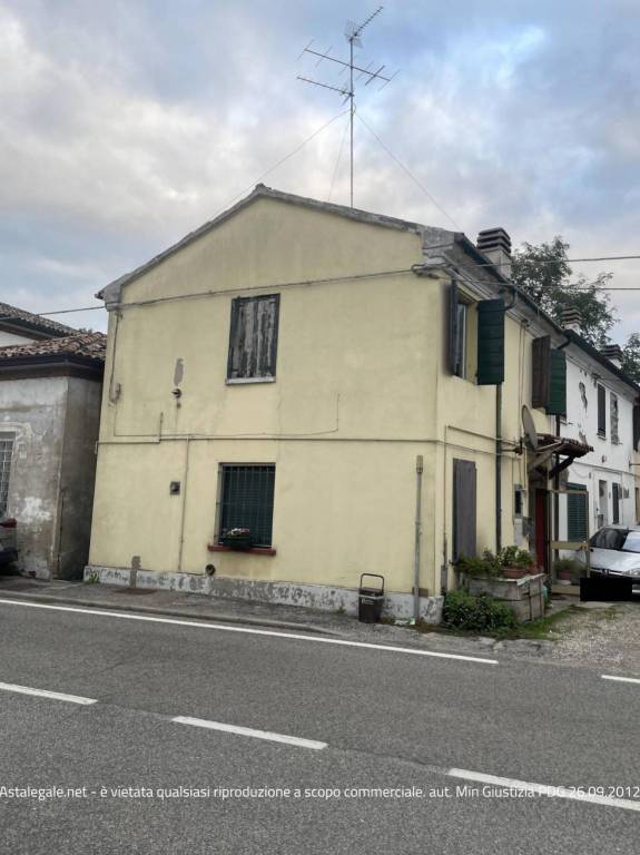 appartamento in vendita a Bagnacavallo in zona Villanova