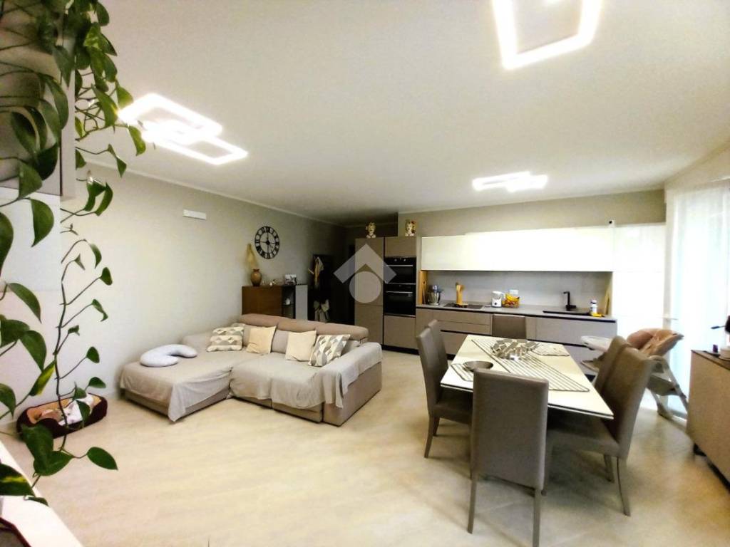 appartamento in vendita a Bagnacavallo in zona Traversara