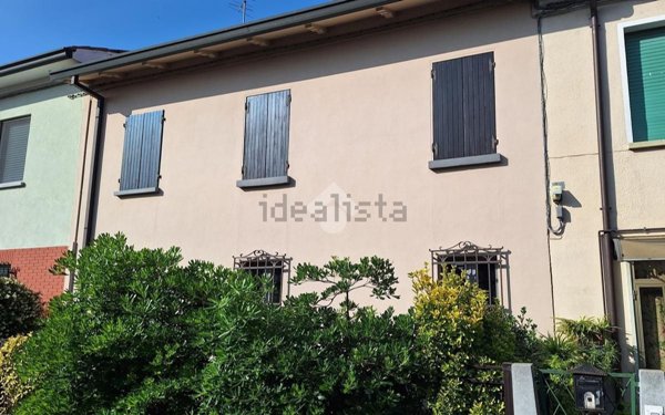 casa semindipendente in vendita a Bagnacavallo