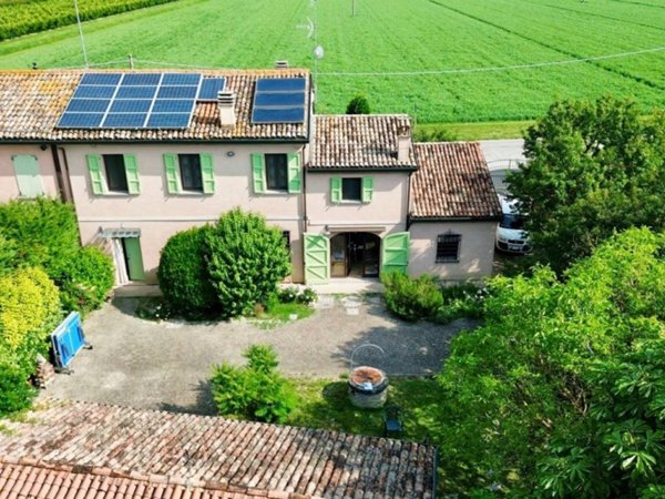 casa indipendente in vendita a Bagnacavallo