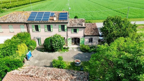 casa indipendente in vendita a Bagnacavallo