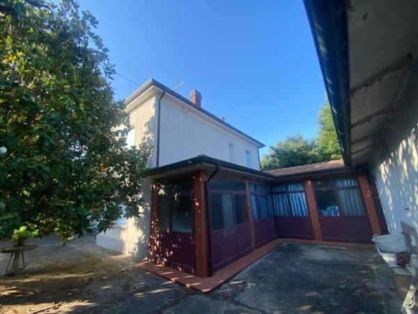 casa indipendente in vendita a Bagnacavallo in zona Traversara