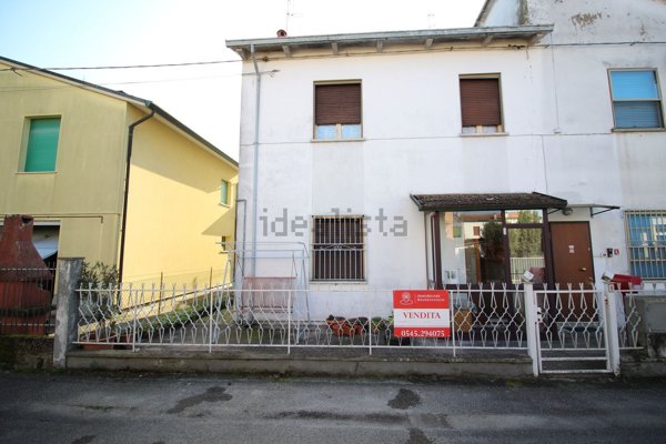 casa indipendente in vendita a Bagnacavallo