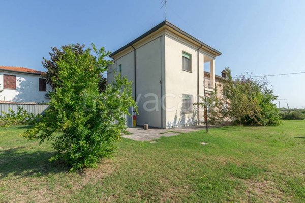 casa indipendente in vendita a Bagnacavallo in zona Masiera