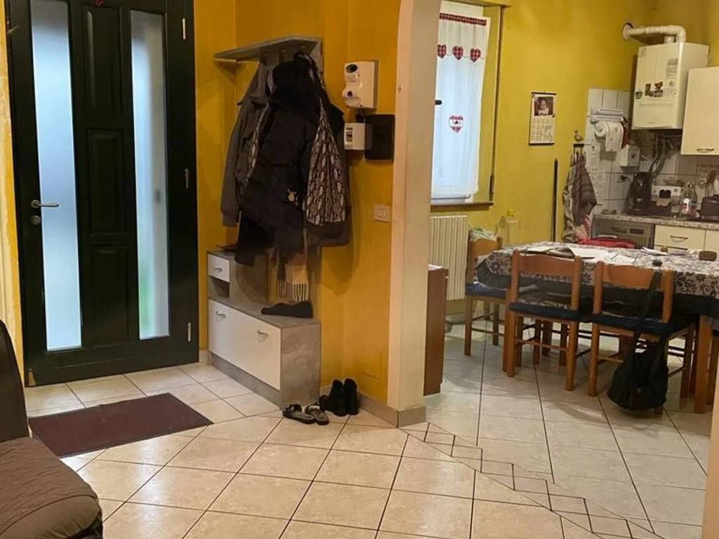 casa indipendente in vendita a Bagnacavallo in zona Villanova