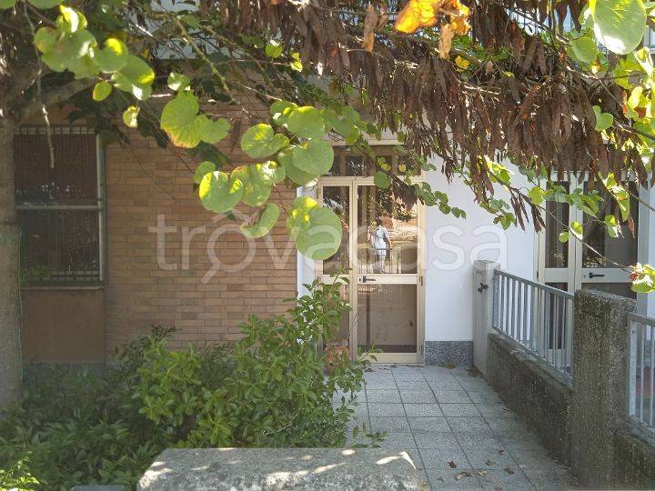 casa indipendente in vendita a Bagnacavallo in zona Masiera