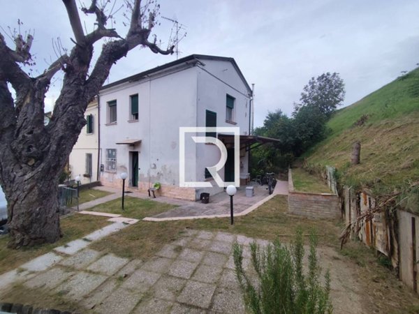 casa indipendente in vendita a Bagnacavallo in zona Villanova