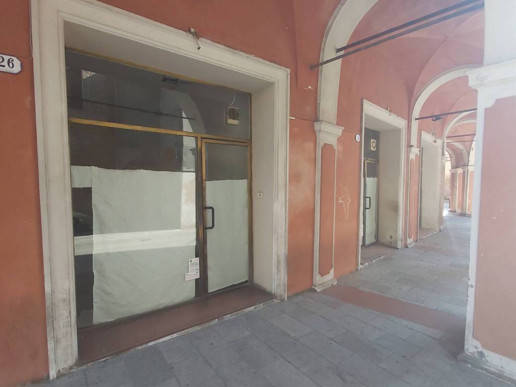 negozio in vendita a Bagnacavallo
