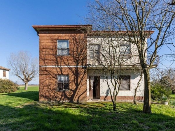 casa indipendente in vendita a Bagnacavallo