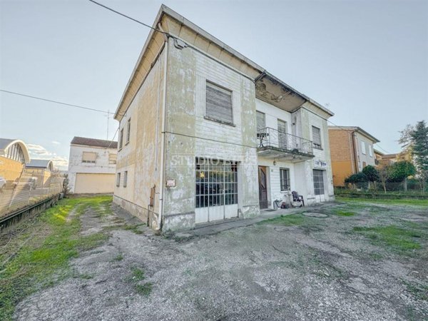 casa indipendente in vendita a Bagnacavallo