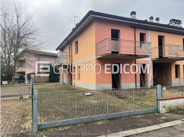 appartamento in vendita a Bagnacavallo in zona Glorie