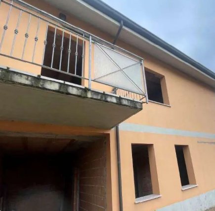 casa indipendente in vendita a Bagnacavallo in zona Glorie