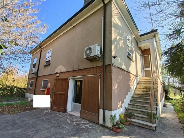 casa indipendente in vendita a Bagnacavallo in zona Masiera