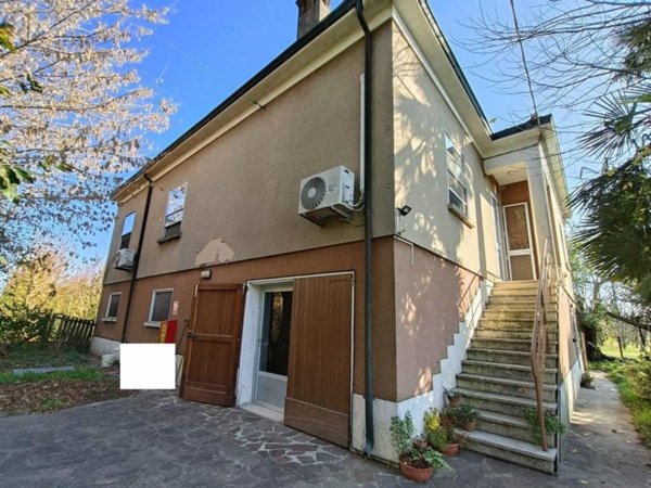 casa indipendente in vendita a Bagnacavallo in zona Masiera