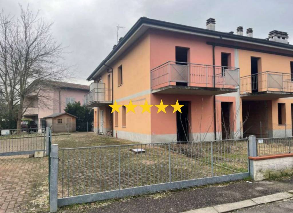casa indipendente in vendita a Bagnacavallo in zona Glorie