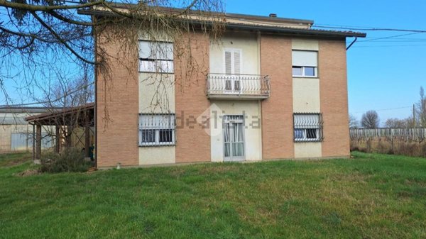 casa indipendente in vendita a Bagnacavallo