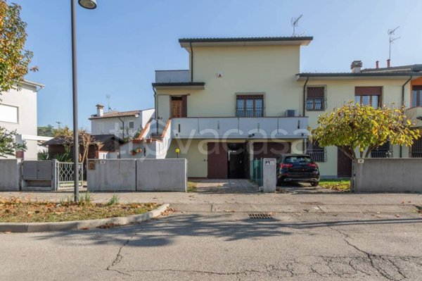 casa indipendente in vendita a Bagnacavallo
