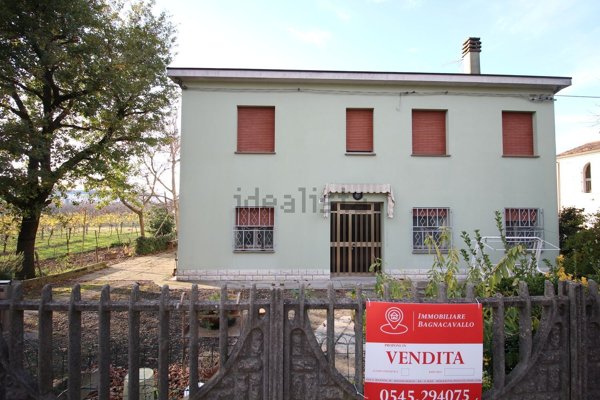 casa indipendente in vendita a Bagnacavallo