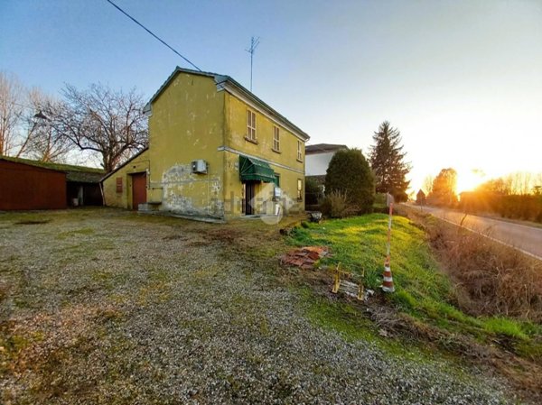 casa indipendente in vendita a Bagnacavallo