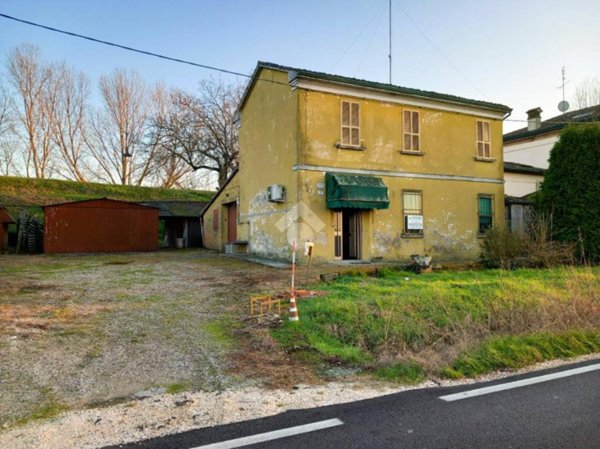 casa indipendente in vendita a Bagnacavallo