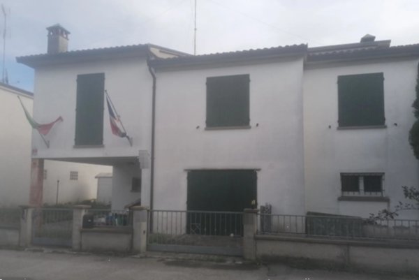casa indipendente in vendita a Bagnacavallo
