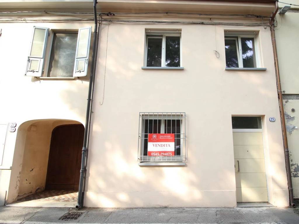 casa indipendente in vendita a Bagnacavallo