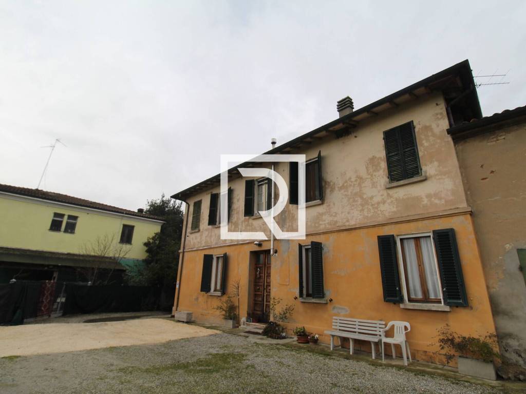 casa indipendente in vendita a Bagnacavallo in zona Masiera