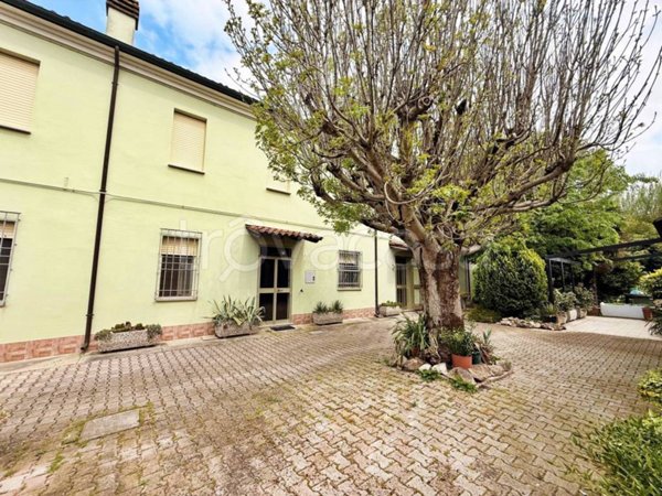 casa indipendente in vendita a Bagnacavallo in zona Villanova