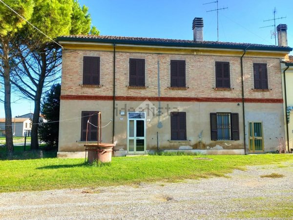 casa indipendente in vendita a Bagnacavallo in zona Villanova