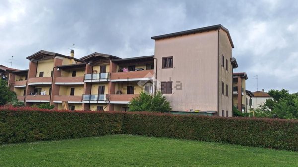 appartamento in vendita a Bagnacavallo in zona Glorie