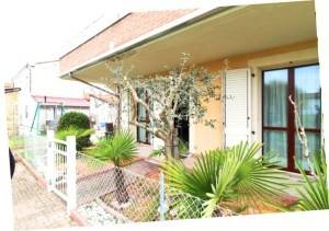 appartamento in vendita a Bagnacavallo in zona Glorie