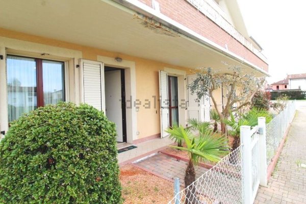 appartamento in vendita a Bagnacavallo in zona Glorie