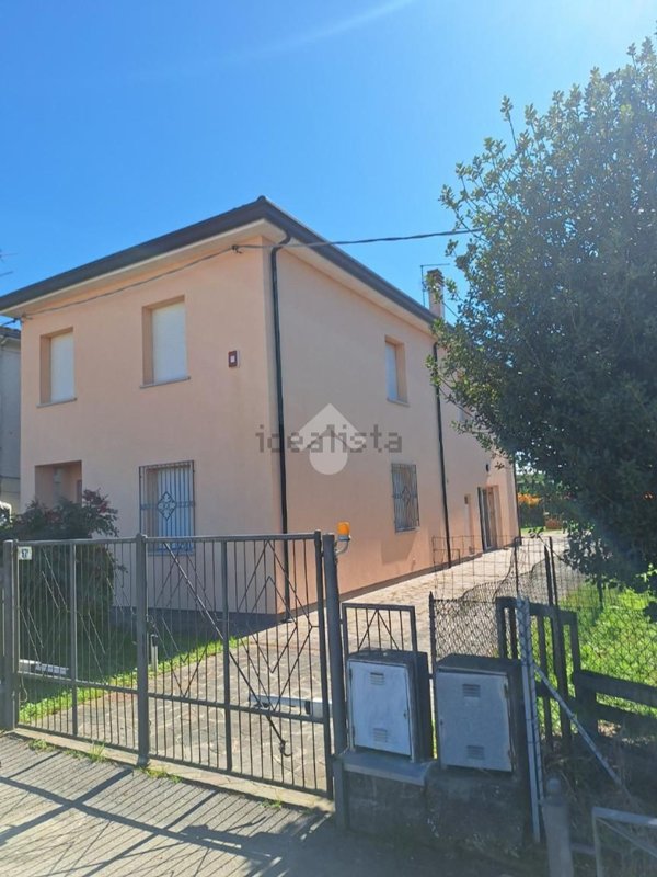 casa indipendente in vendita a Bagnacavallo in zona Boncellino