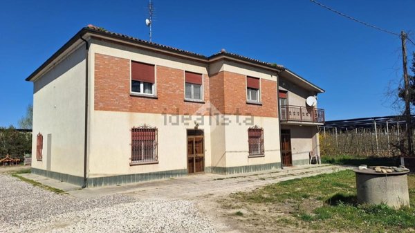 casa indipendente in vendita a Bagnacavallo in zona Boncellino