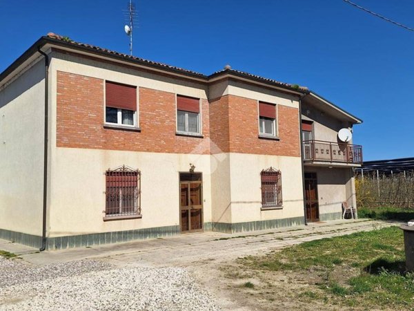 casa indipendente in vendita a Bagnacavallo in zona Boncellino