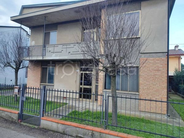 casa indipendente in vendita a Bagnacavallo